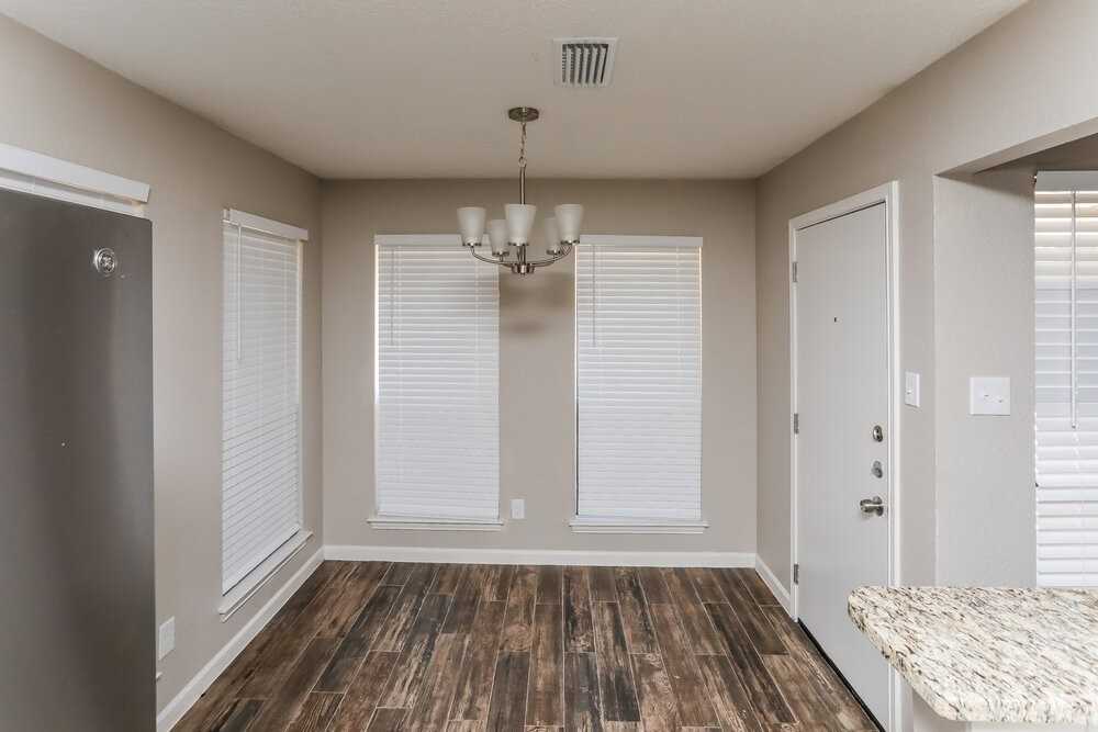 9 Saint Charles Pl - Photo 7 of 16