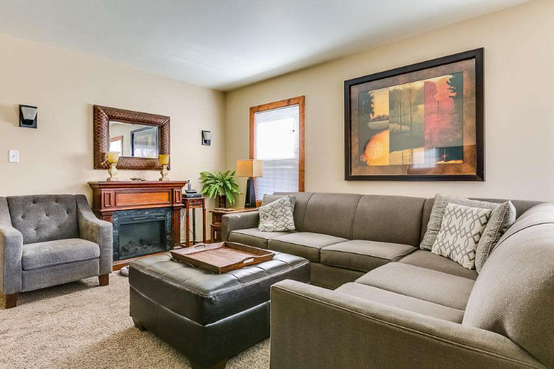 7021 35th Ave - Photo 3 of 24