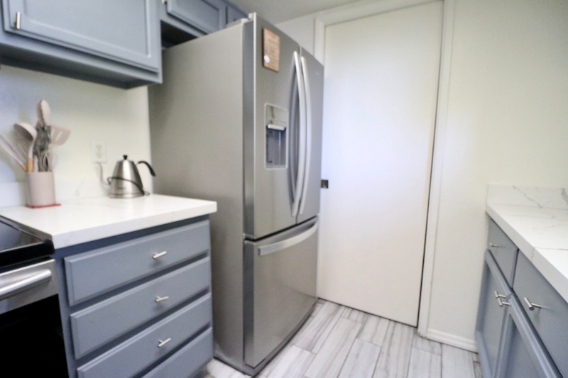 1352 E Highland Ave #214 - Photo 4 of 17
