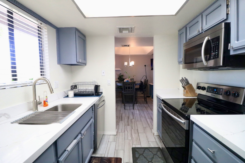 1352 E Highland Ave #214 - Photo 5 of 17