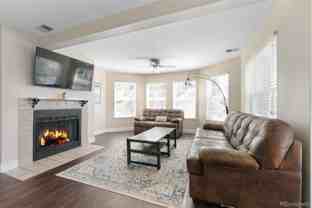 6755 S Ivy St #B5 - Photo 1 of 1