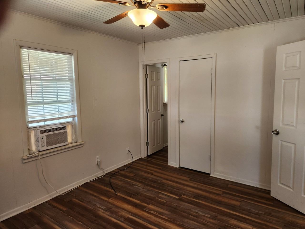 813 M St Nw - Photo 6 of 14