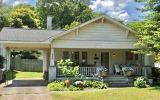 featured image of 621 Holly St