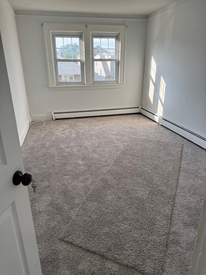 184 Market St #2 - Photo 4 of 10