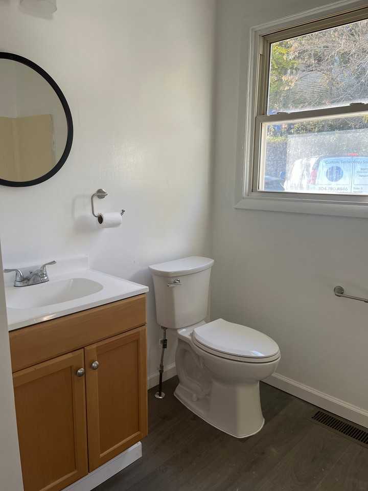 342 Fairmont Ave #5 - Photo 5 of 9