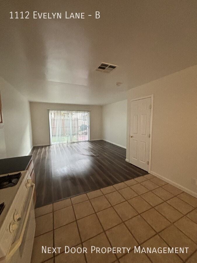 1112 Evelyn Ln #B