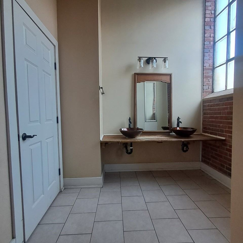 632 Roanoke Ave #106 - Photo 5 of 10