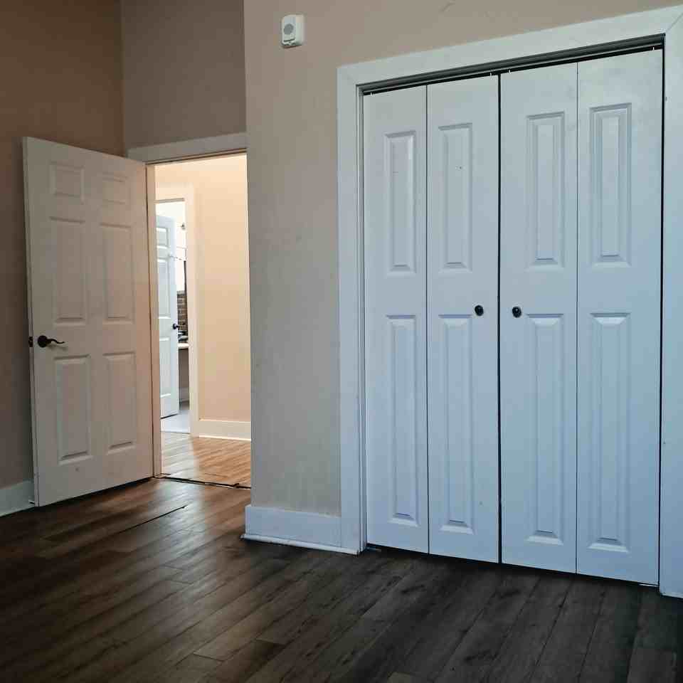 632 Roanoke Ave #106 - Photo 6 of 10