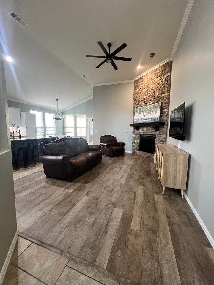 2316 Horizon Rd - Photo 4 of 16