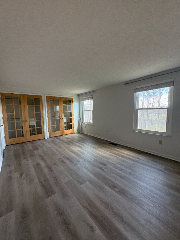 784 Woodlyn Dr S - Photo 7 of 17