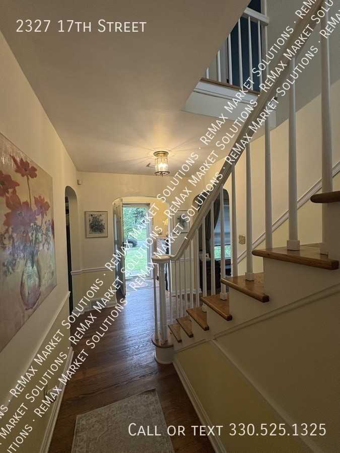 2327 17th St - Photo 4 of 36