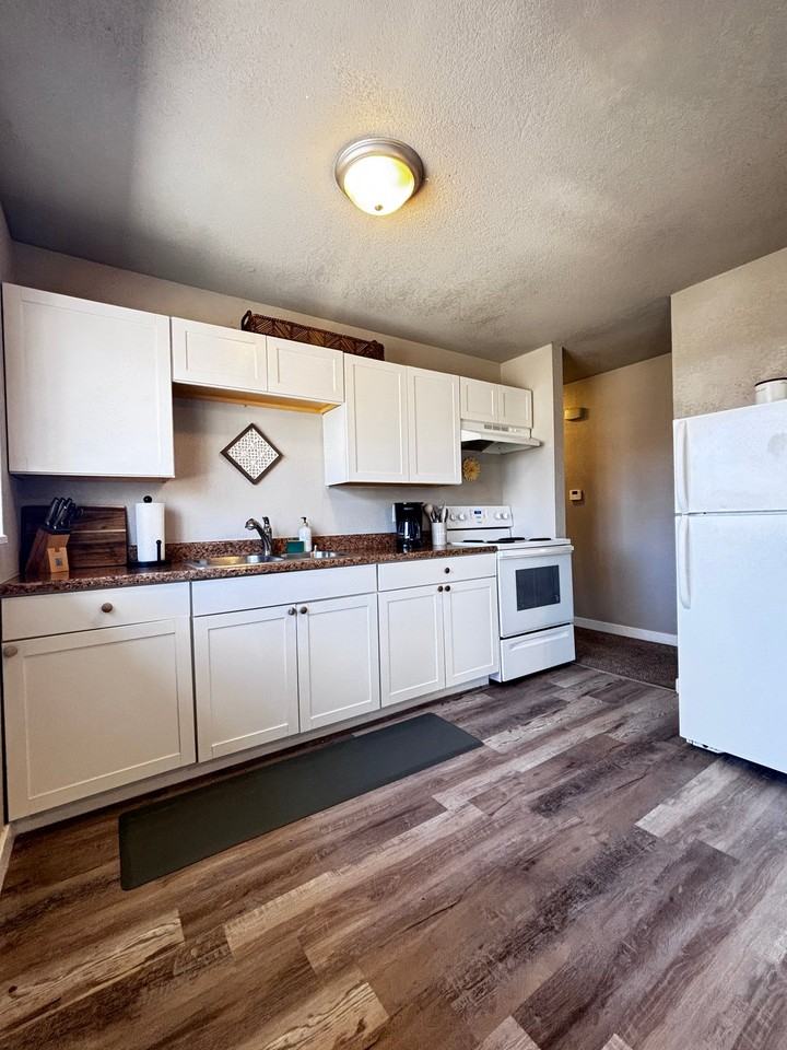 1818 Seminole Ln - Photo 4 of 10