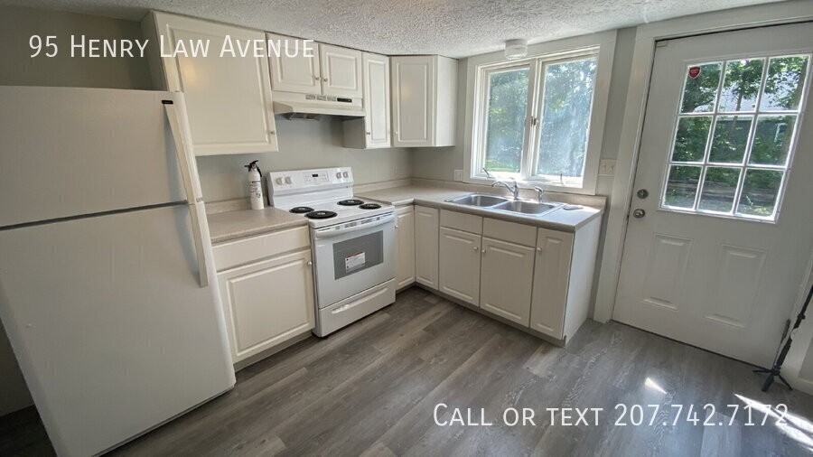 95 Henry Law Ave - Photo 3 of 24