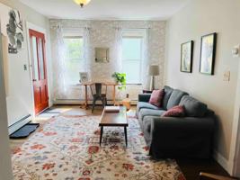 featured image of 3 Lareau Ct #1
