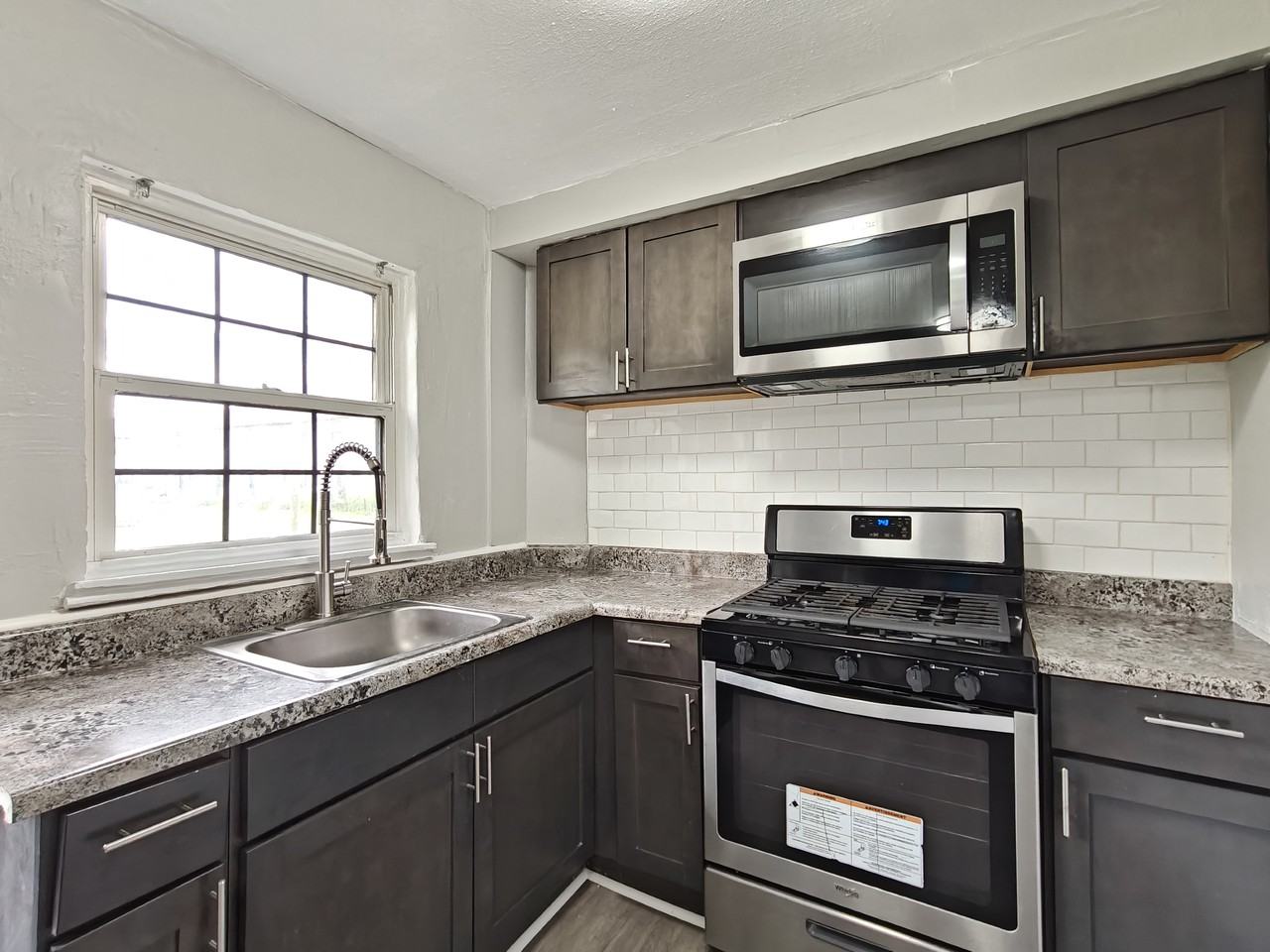120 Yorke St #3 - Photo 2 of 7