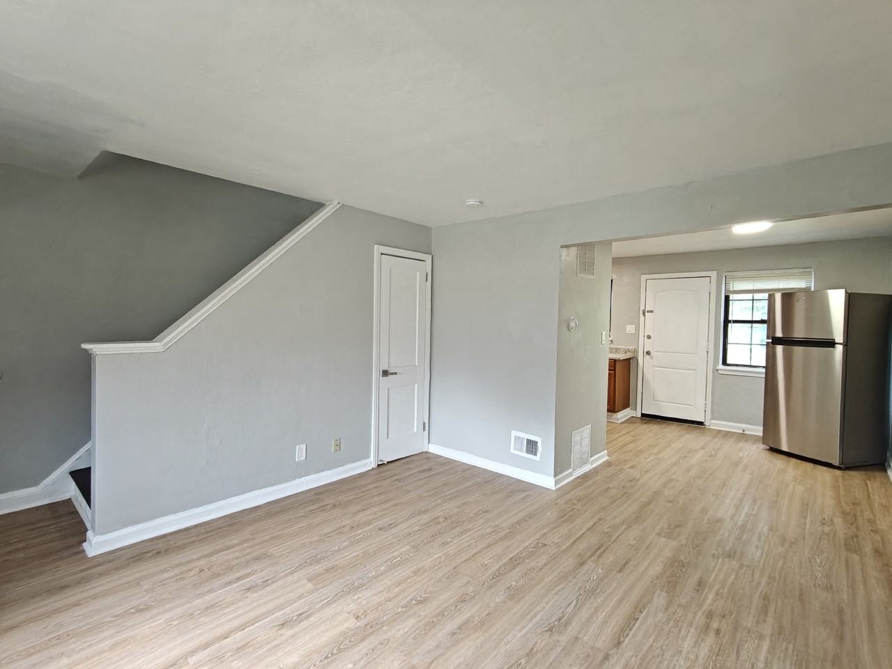 120 Yorke St #7 - Photo 3 of 8
