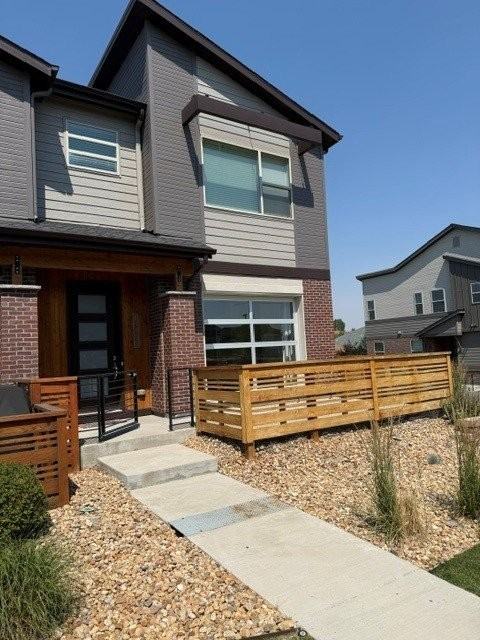 19488 E Sunset Cir - Photo 3 of 10