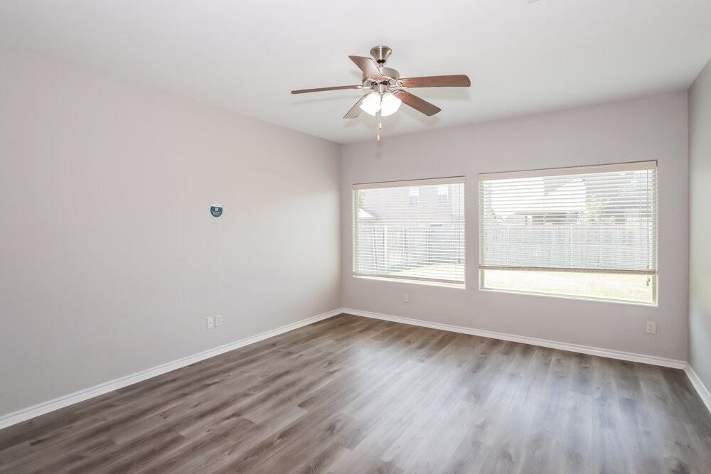5126 Meadow Ln - Photo 5 of 16