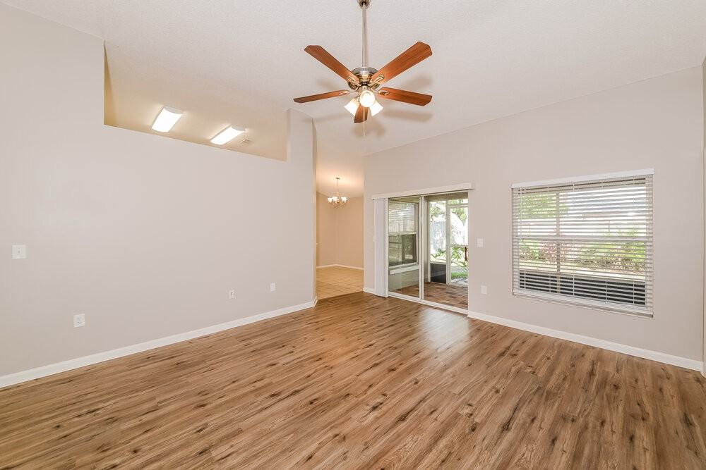 605 45th St E - Photo 5 of 19
