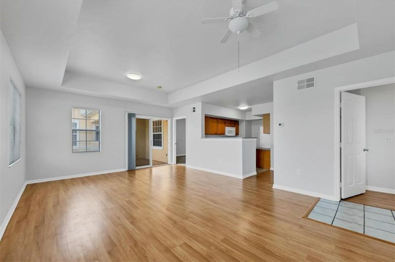 1010 Villagio Cir #204 - Photo 3 of 20