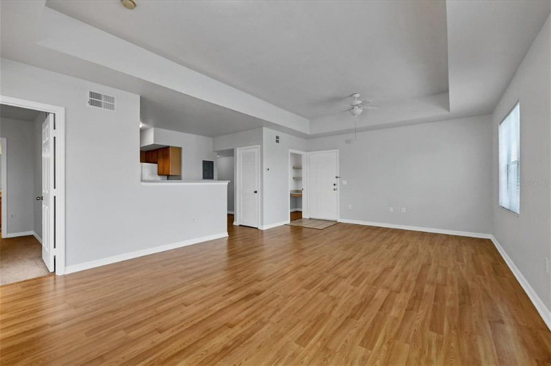 1010 Villagio Cir #204 - Photo 5 of 20
