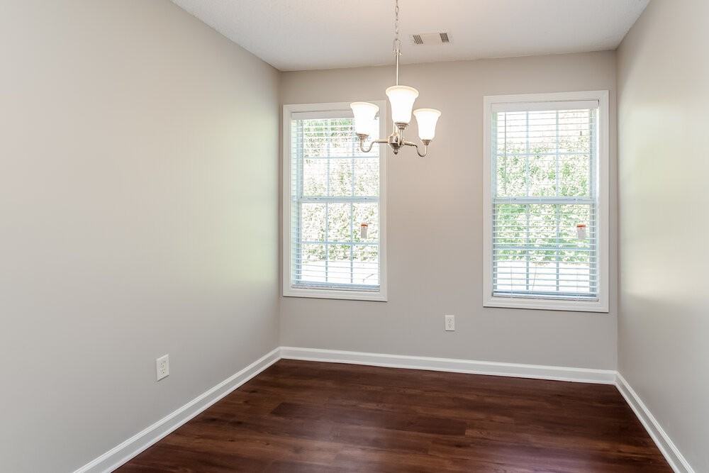 2037 Reserve Pkwy - Photo 5 of 16