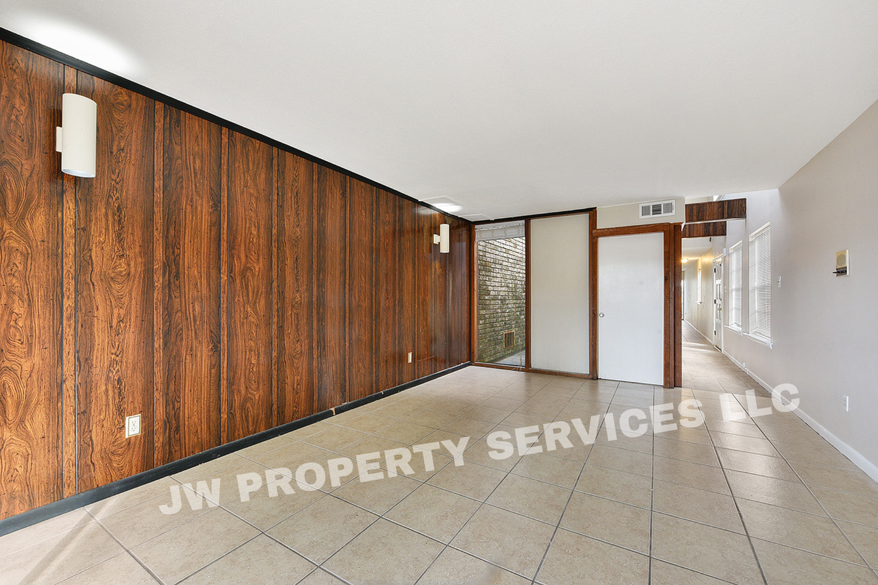 309 309 -311 Lilac - Photo 4 of 10