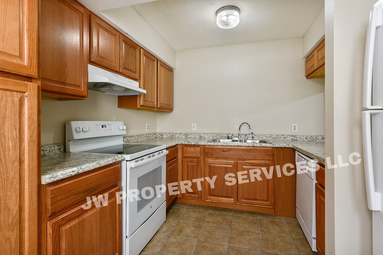 309 309 -311 Lilac - Photo 5 of 10