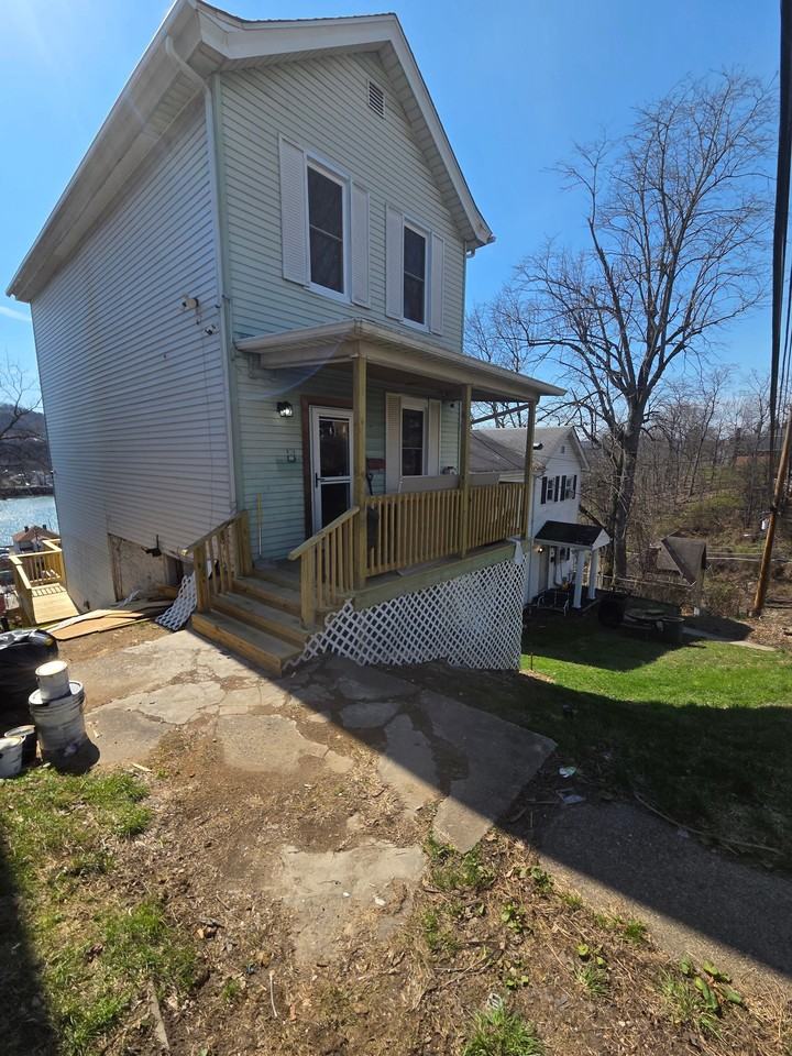 208 Wood St - Photo 2 of 15