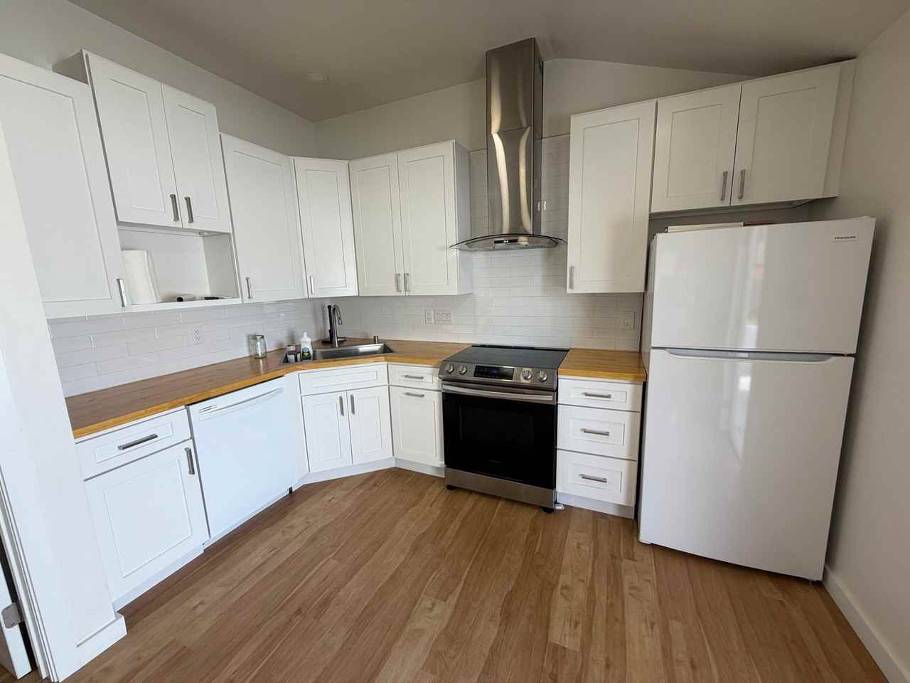 756 Anns Way - Photo 2 of 15