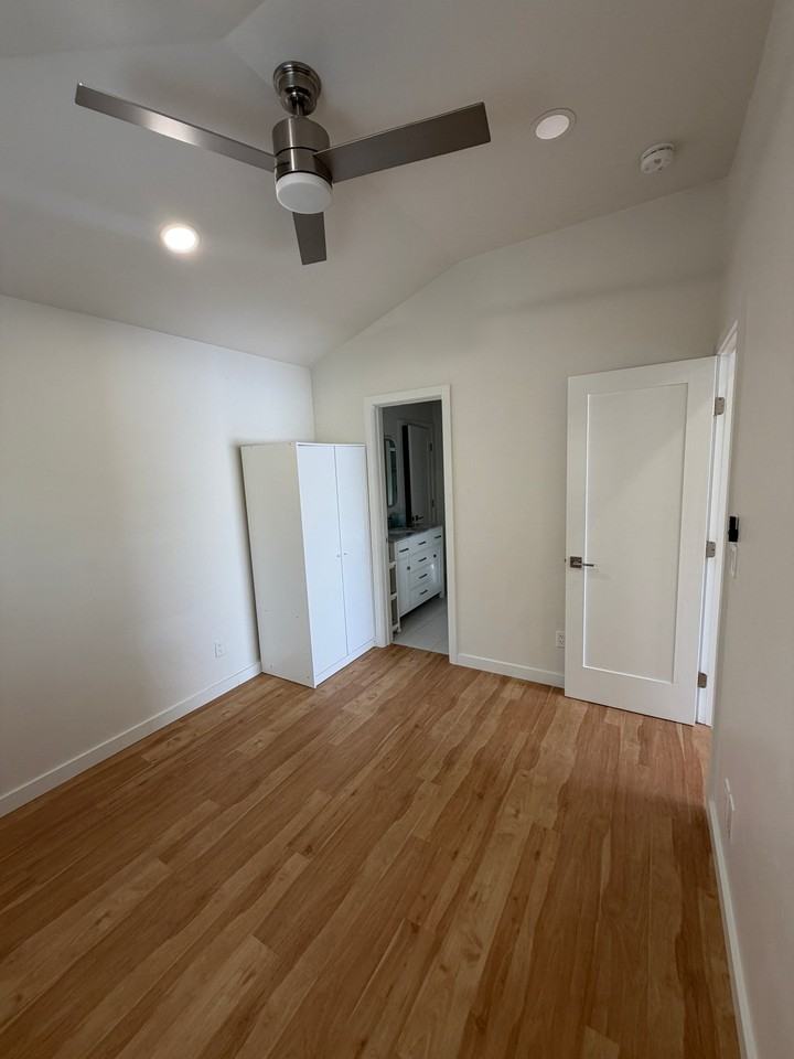 756 Anns Way - Photo 4 of 15