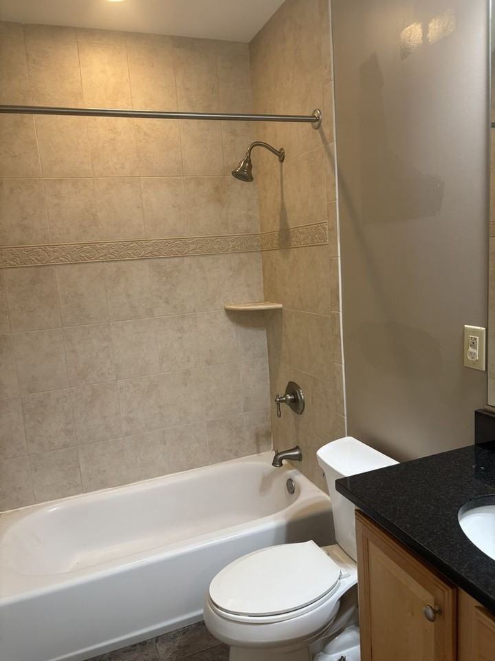 125 W. Saratoga St - Photo 3 of 46