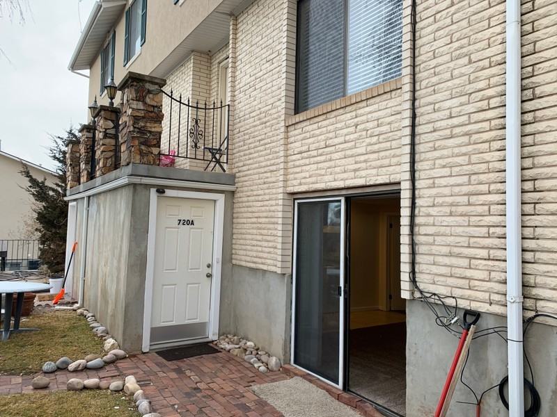 720A Eastside Dr #1 - Photo 6 of 12
