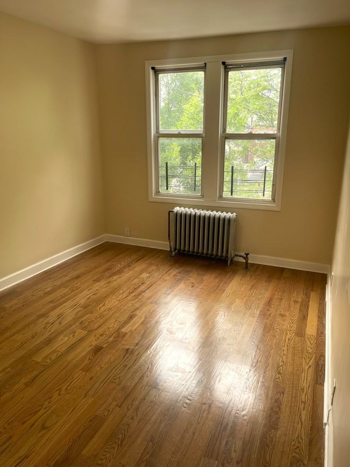 679 E 241st St #2 - Photo 4 of 11