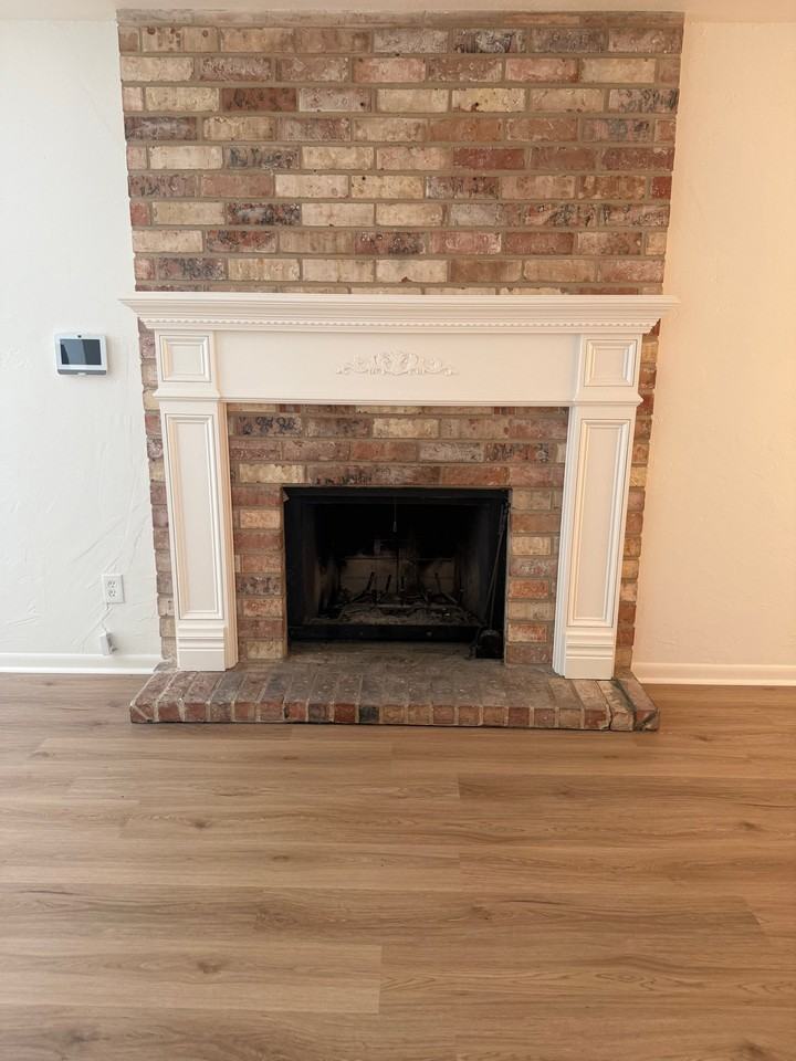 1118 Sunmeadow Dr - Photo 3 of 9