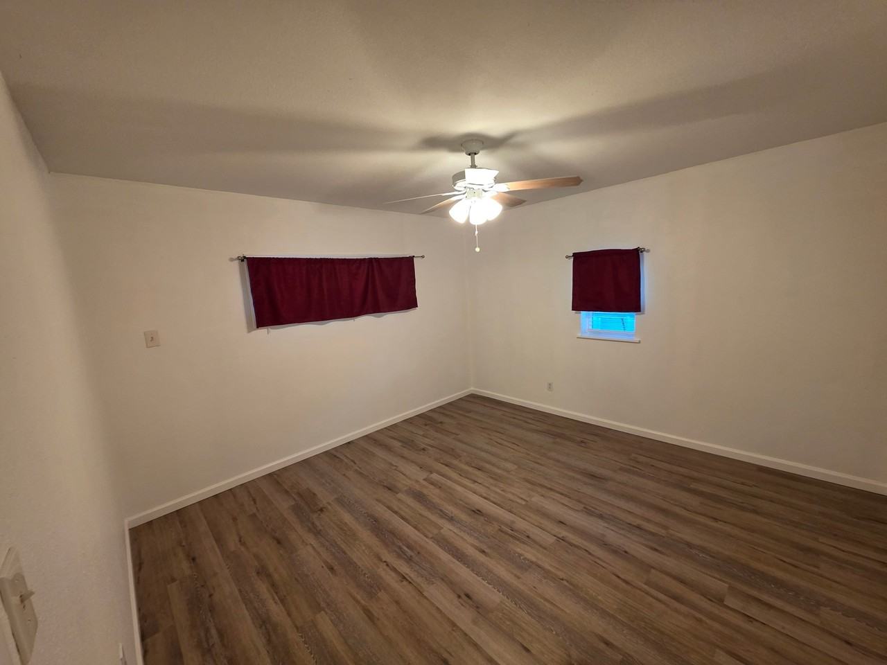 1305 N Calhoun St - Photo 6 of 15