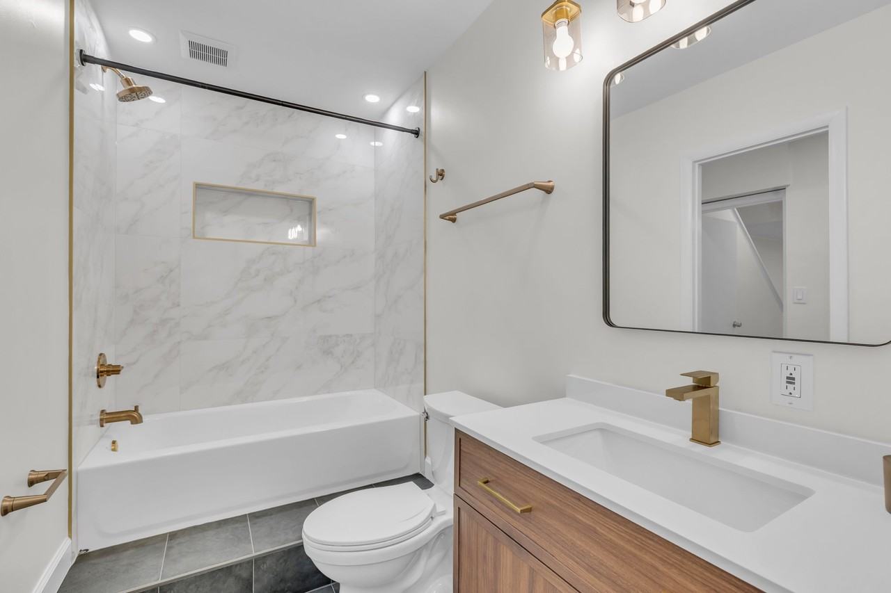 5338 Anchor Ct - Photo 4 of 14