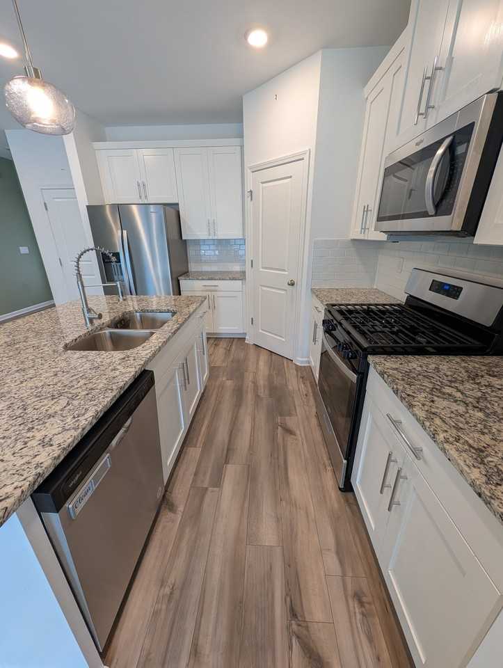 242 Bald Ave - Photo 3 of 13