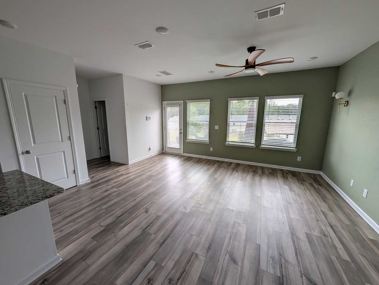 242 Bald Ave - Photo 4 of 13