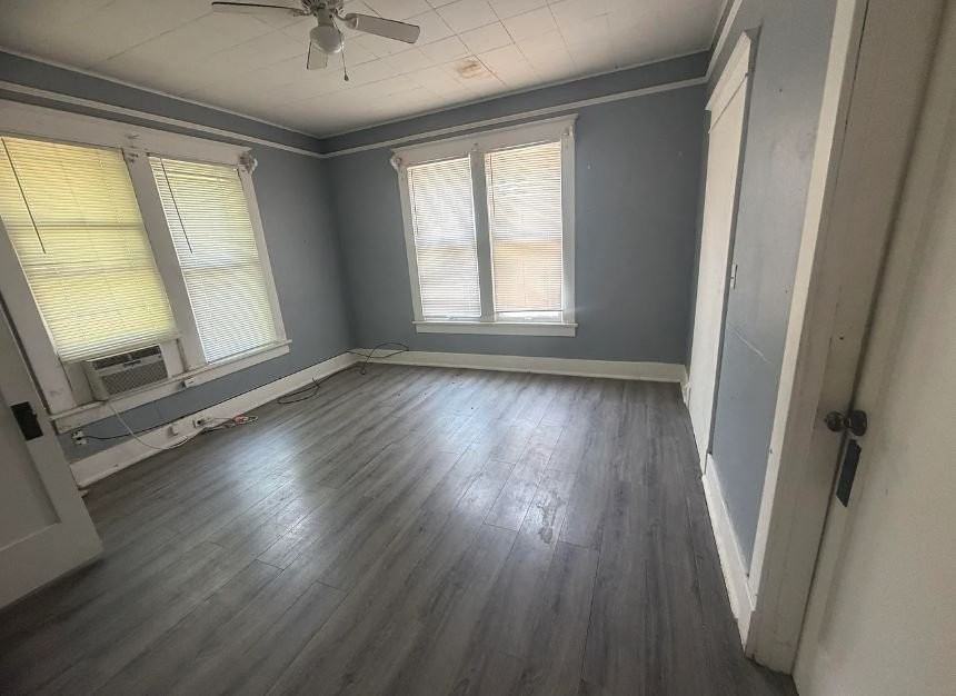 719 S Plum St - Photo 4 of 7