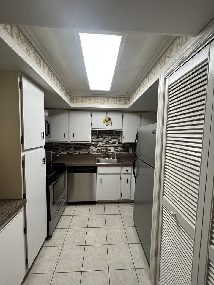 671 Midway Dr #A - Photo 7 of 17