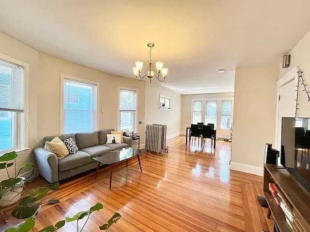 24 Burnham St #2