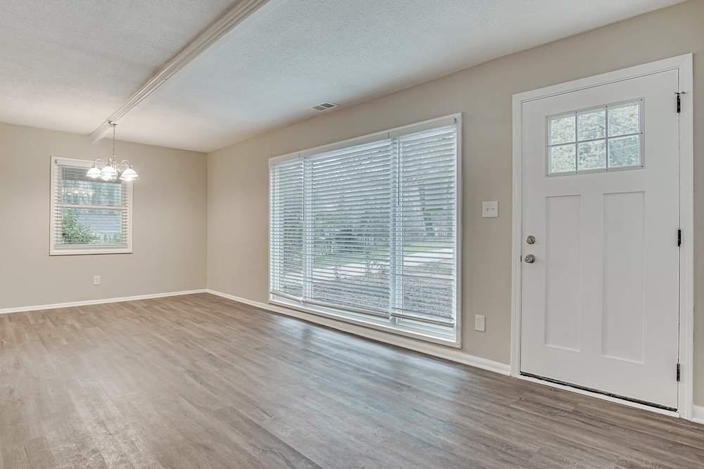3402 Longleaf Dr #8 - Photo 3 of 11