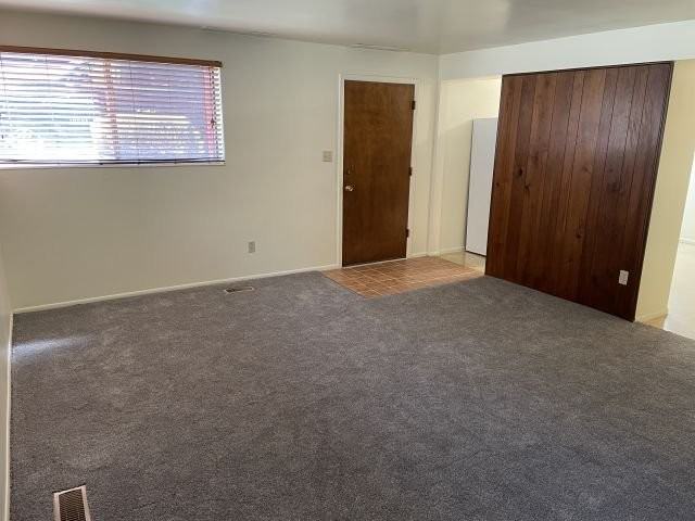 1475 S Lincoln St #B - Photo 3 of 16