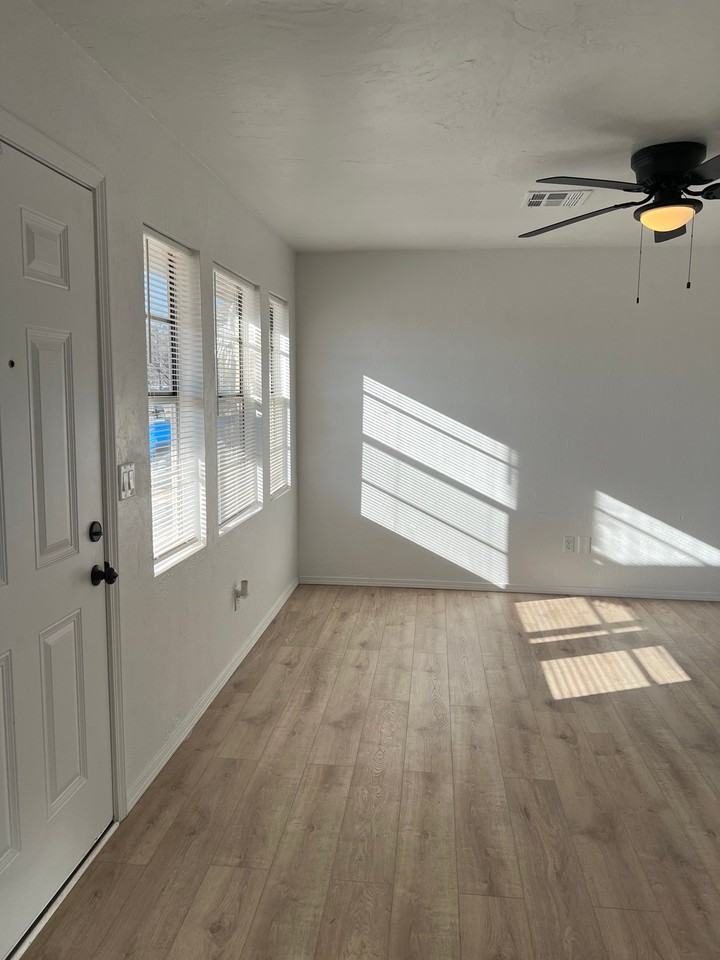 610 S 7th St - Photo 4 of 16