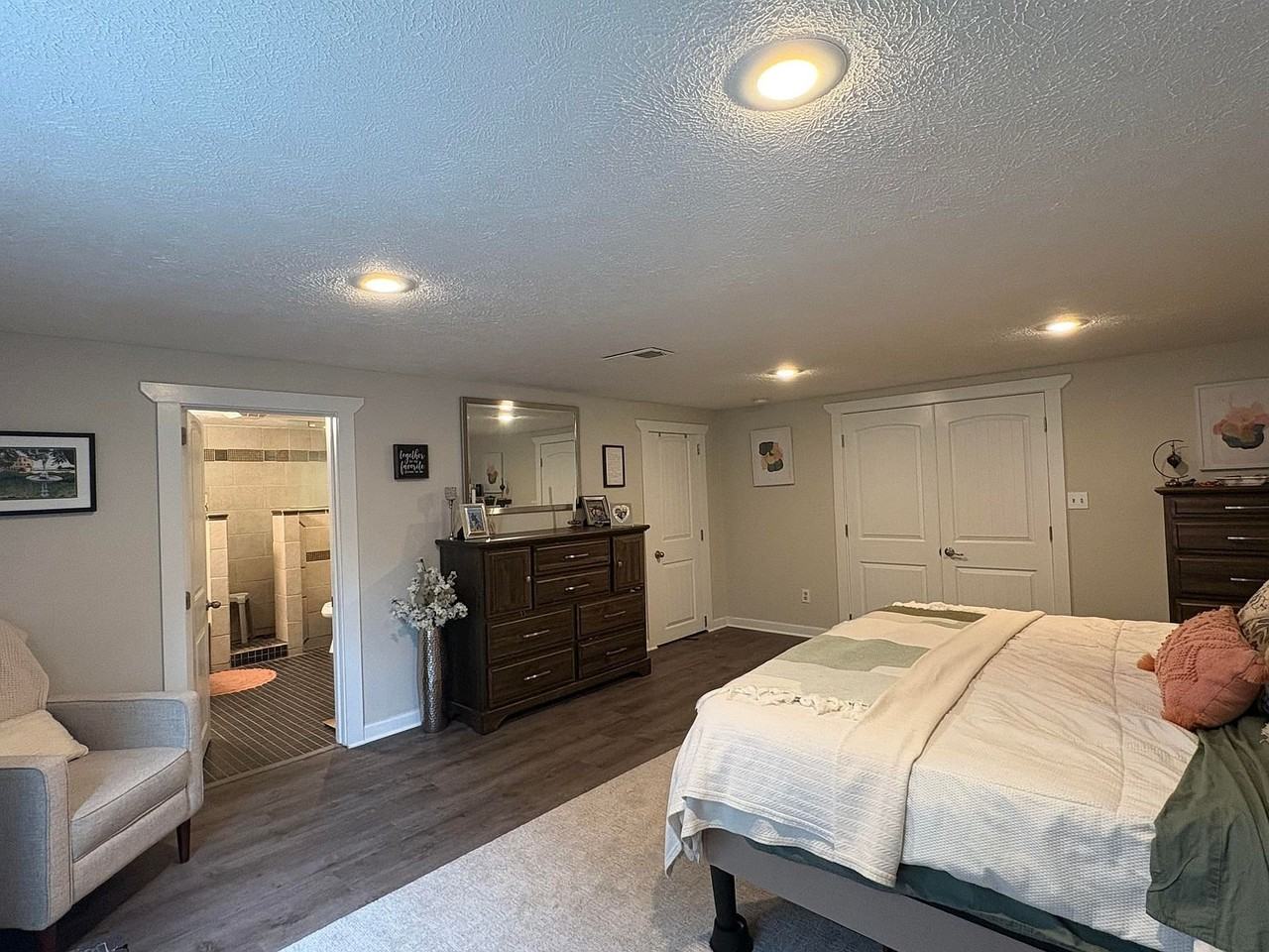 1202 E 36th Ave - Photo 4 of 14