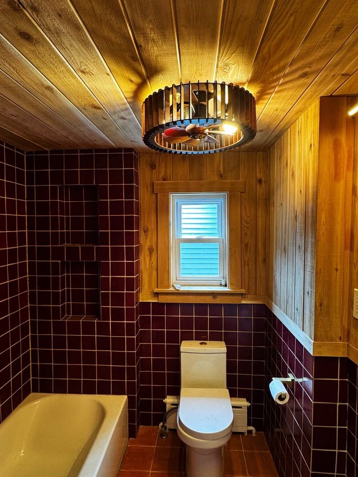 649 S Queen St - Photo 2 of 15