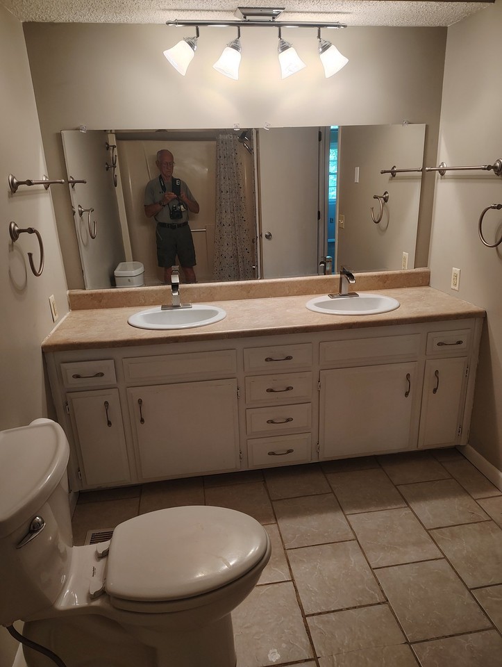 1725 N Phillips Rd - Photo 4 of 4