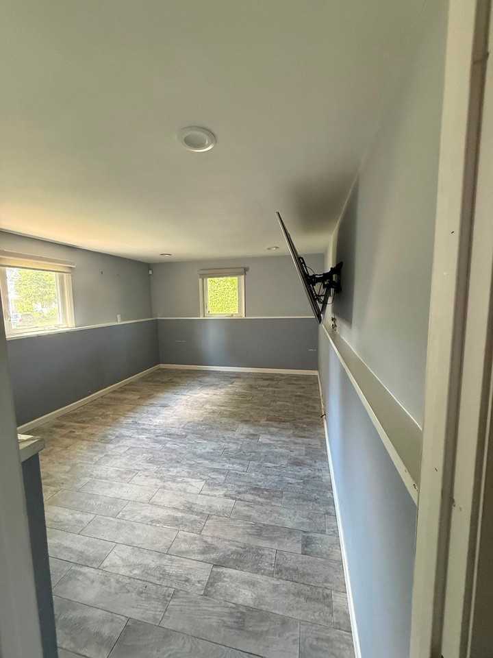 768 Dearborn St - Photo 5 of 12