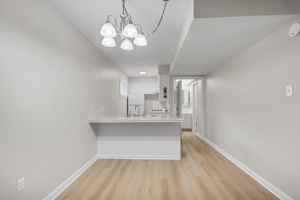 featured image of 901 Raguet St #7